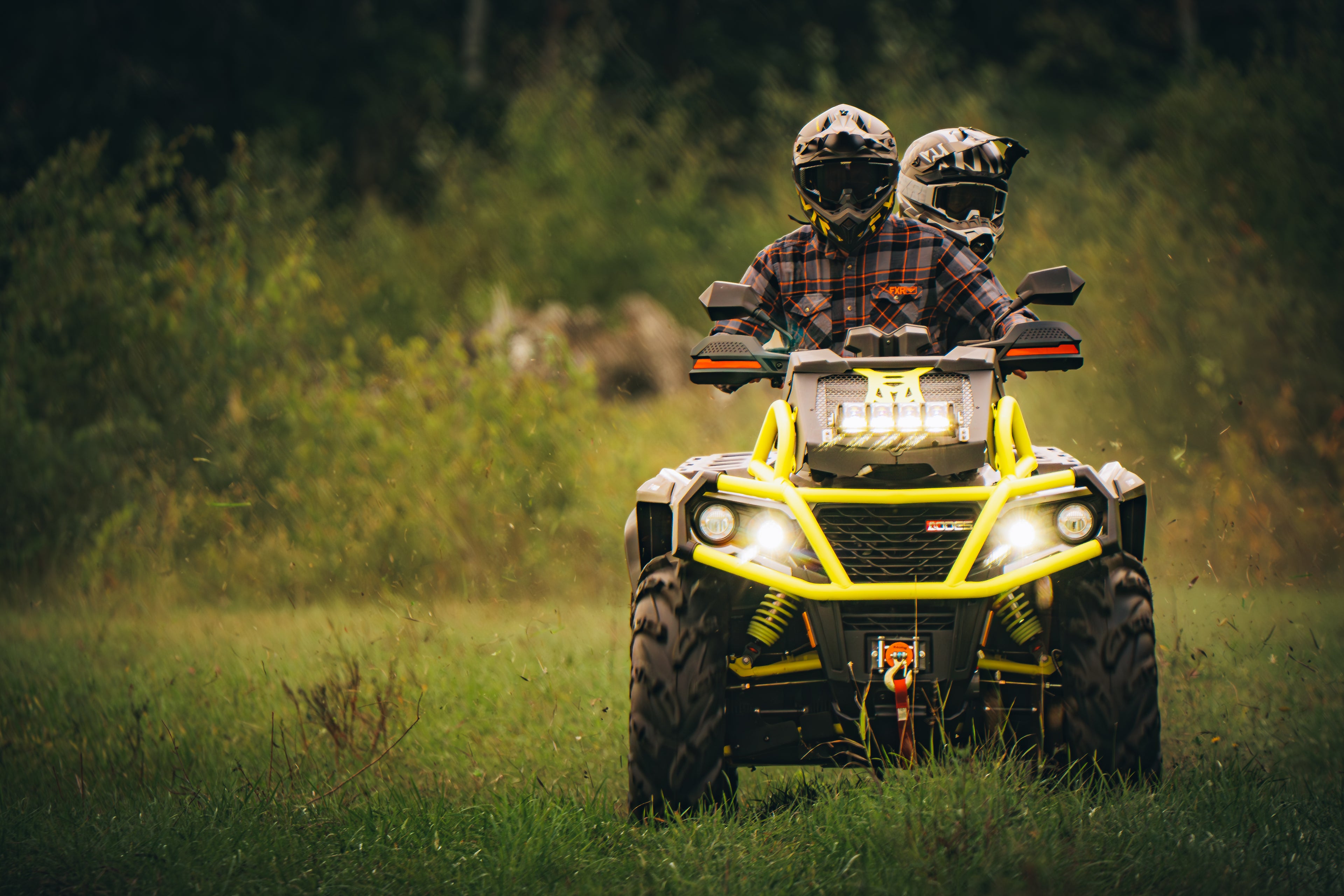 aodes canada mud pro 1000L action shot